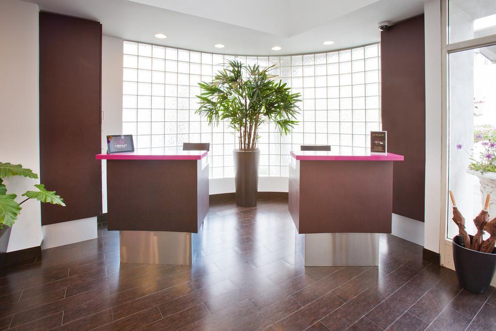 Menlo Park Inn Екстер'єр фото