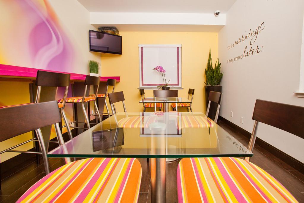 Menlo Park Inn Екстер'єр фото