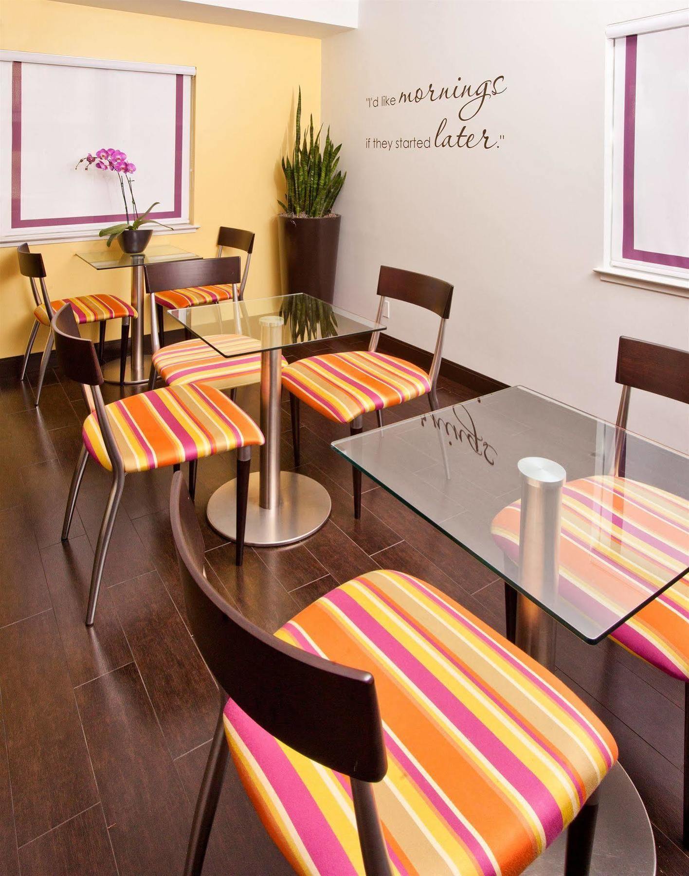 Menlo Park Inn Екстер'єр фото