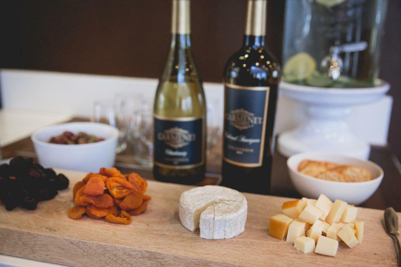 Menlo Park Inn Екстер'єр фото